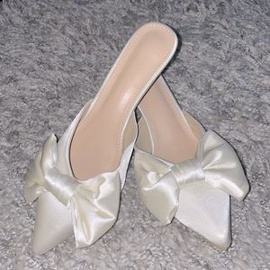 Kitten Heels White Satin Bow slip ons Mules